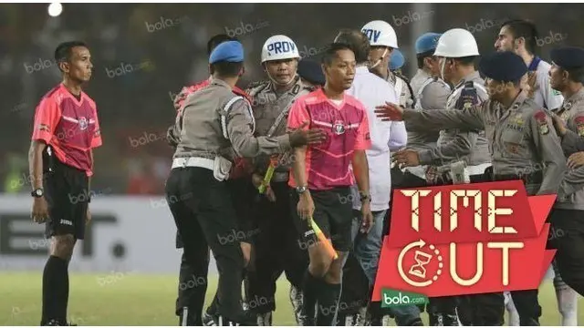 Time Out: 3 Pelatih yang Sering Berseteru dengan Wasit di Indonesia
