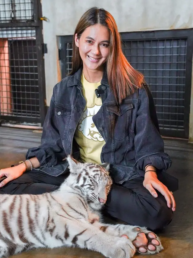 Artis yang alami keguguran saat hamil