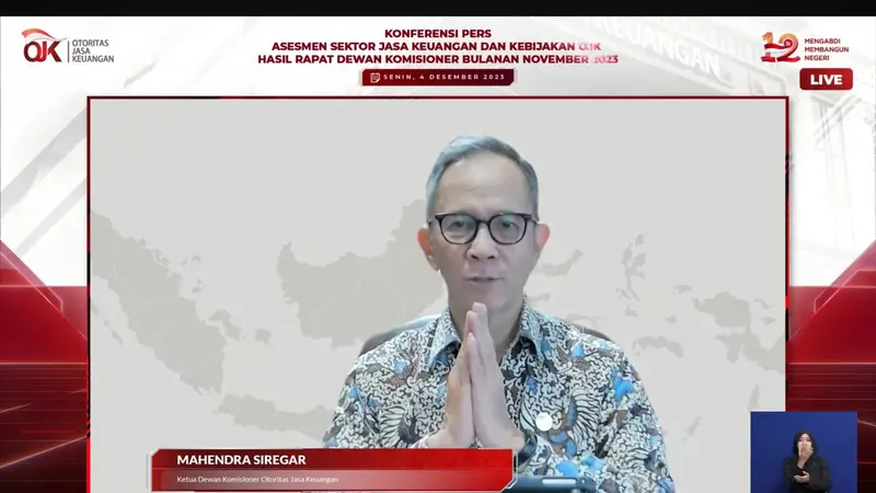 Ketua Dewan Komisioner Otoritas Jasa Keuangan (OJK) Mahendra Siregar dalam RDK Bulanan November 2023 secara virtual, Senin (4/12/2023). (Tira/Liputan6.com)