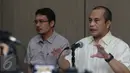 Mendes PDTT, Marwan Jafar dalam konferensi pers di kantornya, Jakarta, Minggu (10/4). Penjelasan ini menyambut aksi yang dilakukan mantan PNPM di kantornya dan menuntut diperpanjang kontraknya oleh Kemendes. (Liputan6.com/Herman Zakharia)