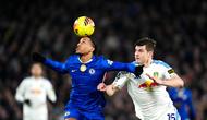 Duel Joao Pedro dan Jaka Bijol dalam laga Premier League antara Chelsea vs Leeds United di Stamford Bridge, 11 Februari 2026. (Nick Potts/PA via AP)