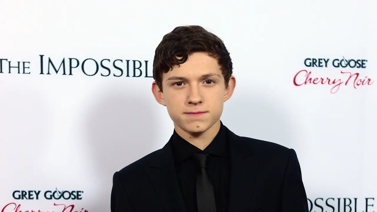 [Bintang] Tom Holland