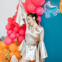 Ini dia potret bahagia Jessica Iskandar saat merayakan hari ulang tahunnya yang ke-35 tahun pada 29 Januari kemarin [instagram/inijedar]