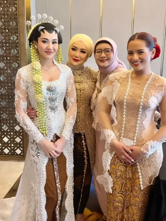 Zahwa Massaid saat akad nikah Aaliyah Massaid