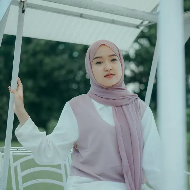 Disebut Mirip Nissa Sabyan, Ini 6 Potret Melati Wanita yang Viral di TikTok