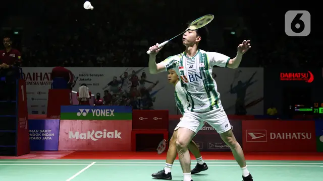 FOTO: Kevin / Marcus Pastikan Tempat di Perempat Final Indonesia Masters 2022