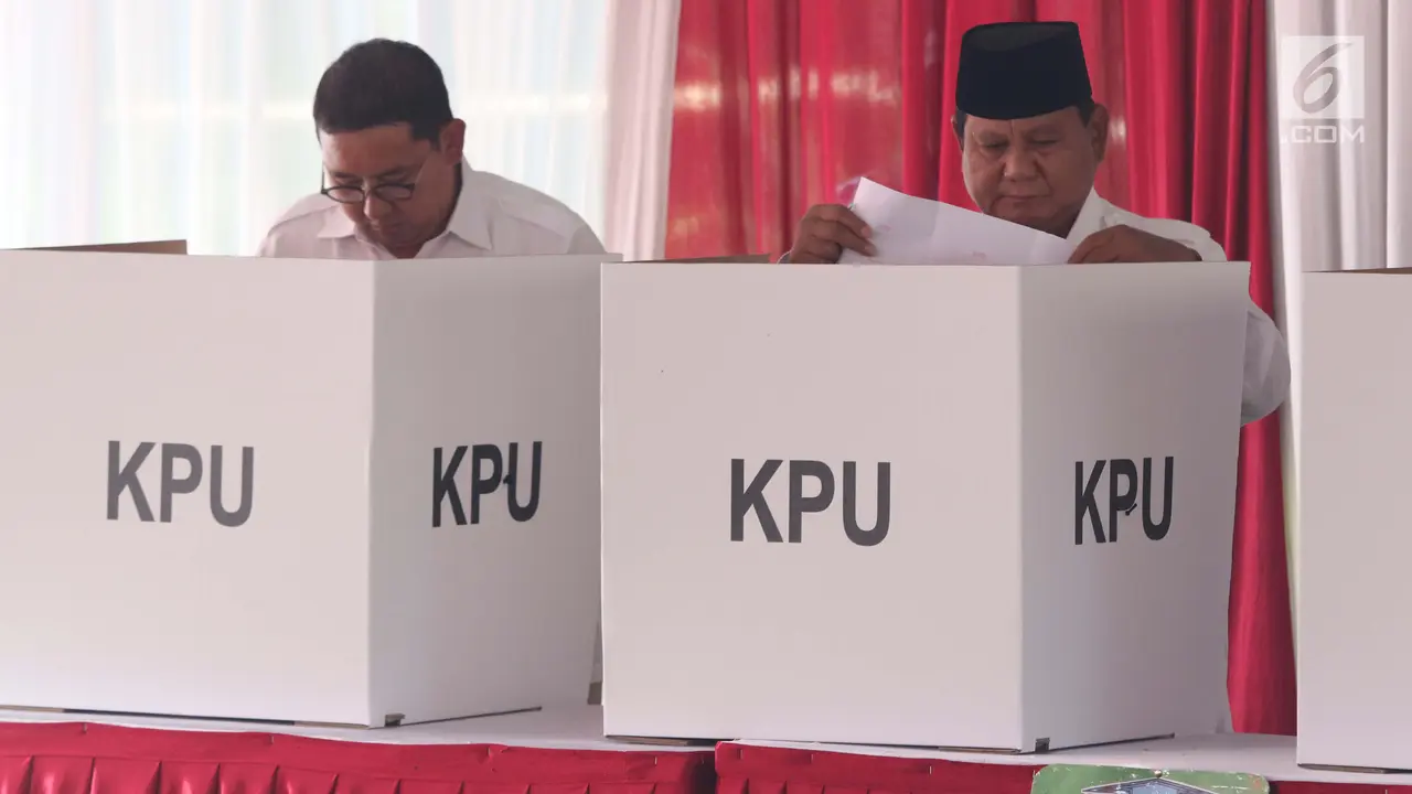 Prabowo Gunakan Hak Pilih di TPS 041 Bojong Koneng
