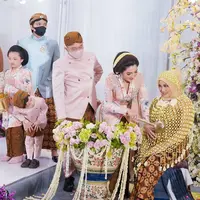 Tujuh bulanan Aurel Hermansyah (Instagram/ashanty_ash)