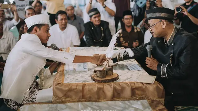 Resmi Jadi Suami Istri, Ini 6 Momen Pernikahan Evan Dimas dan Dewi Zahra