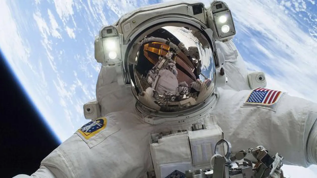 Berminat Bergabung dengan NASA untuk Melindungi Bumi dari Alien?