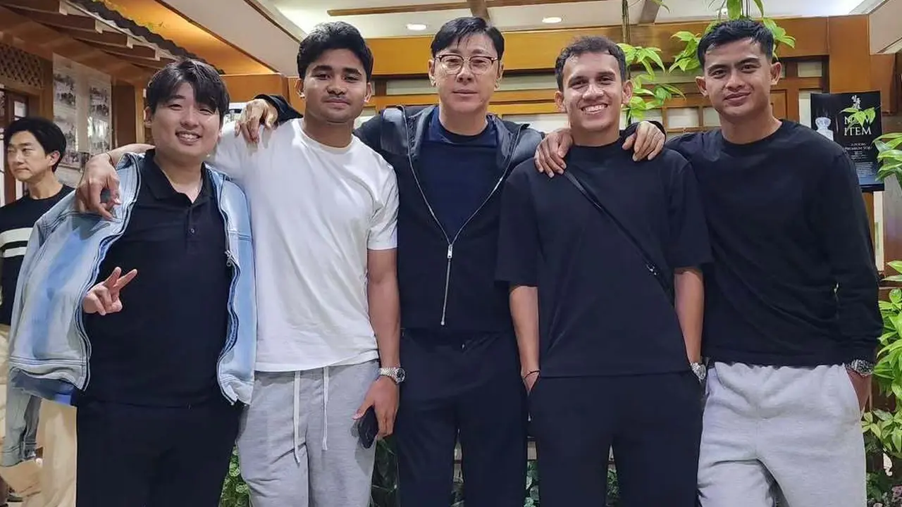 Mantan pelatih Timnas Indonesia, Shin Tae-yong, bereuni dengan tiga mantan pemainnya yang ia unggah dalam akun Instagramnya, @shintaeyong7777, pada Rabu (11/3/2026).