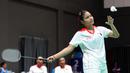 <p>Pebulu tangkis tunggal putri Indonesia, Komang Ayu Cahya Dewi bertanding melawan pebulu tangkis putri Thailand, Lalinrat Chaiwan pada final bulu tangkis beregu putri SEA Games 2023 di Badminton Hall Morodok Techo National Stadium, Phnom Penh, Kamboja, Kamis (11/05/2023). (Bola.com/Abdul Aziz)</p>