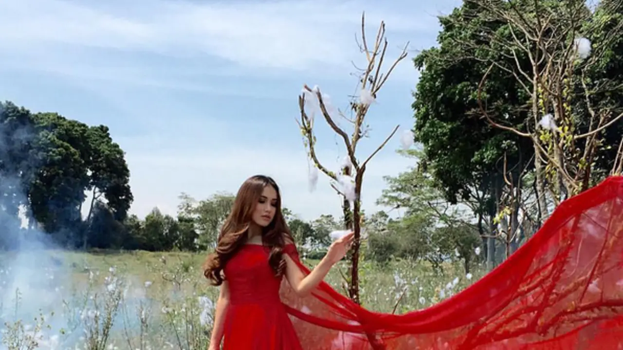 [Bintang] Ayu Ting Ting