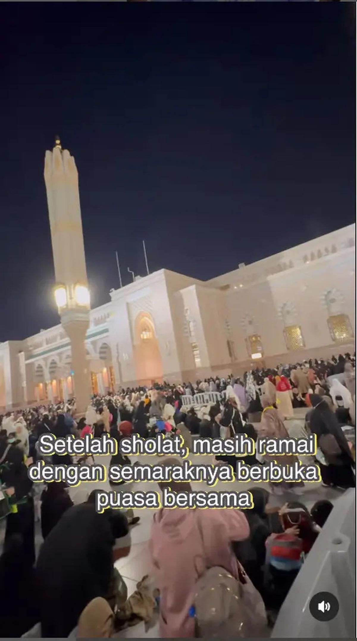 6 Potret Melanie Putria Buka Puasa di Masjid Nabawi, Suasana Syahdu Bikin Rindu