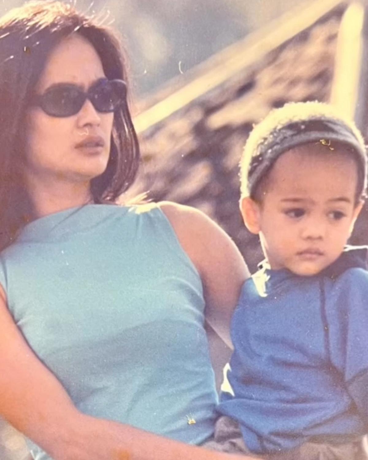 Sederet Foto Lawas Donna Harun yang Jadi Sorotan, Cantiknya Awet Sejak Dulu