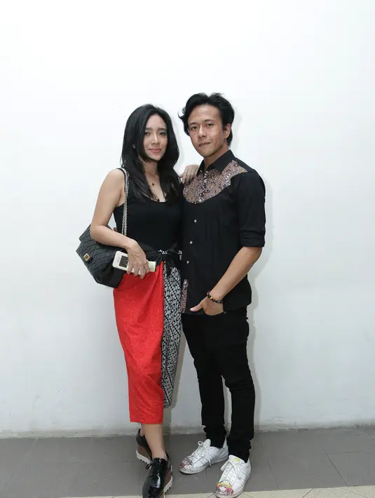 Dea mengaku beruntung punya suami yang membebaskan dirinya beraktivitas diluar rumah dan selalu mendukung. (Andy Masela/Bintang.com)