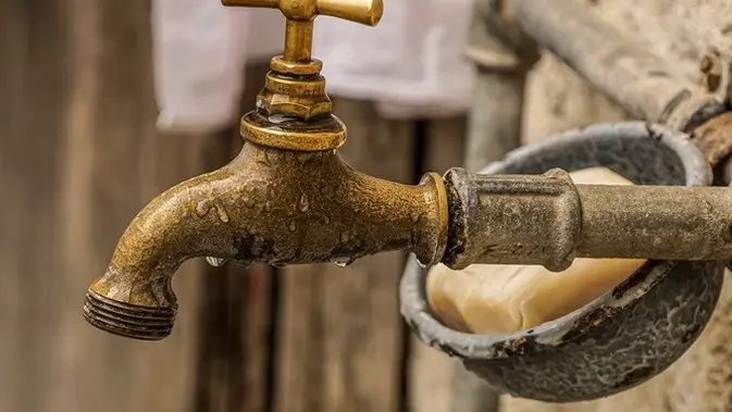 Še vedno neurejeno odvajanje v devetih pražnih četrtih v Džakarti