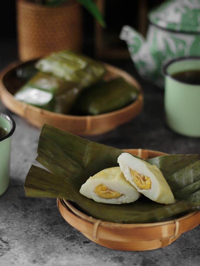 Kue Nagasari tradisional yang lembut dengan isian pisang