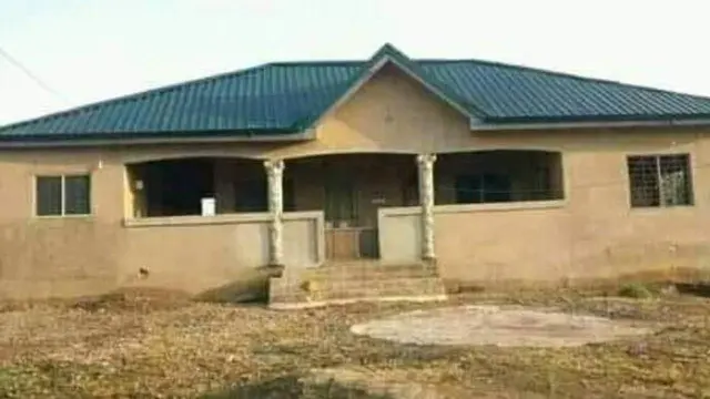 6 Potret Jalur Masuk Rumah Nyeleneh Ini Bikin Geleng Kepala