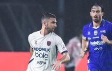 Diwarnai Hokky Caraka Jadi Kiper Dadakan, Persita Kandas 0-1 dari Persib di BRI Super League