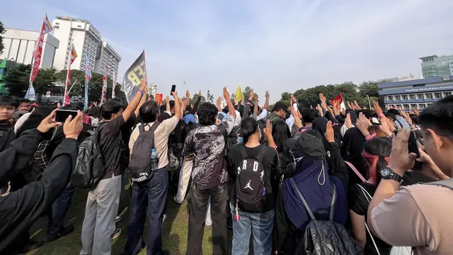 BEM UI Bawa 5 Tuntutan dalam Aksi di Tugu Tani, dari Karhutla hingga Biaya Pendidikan