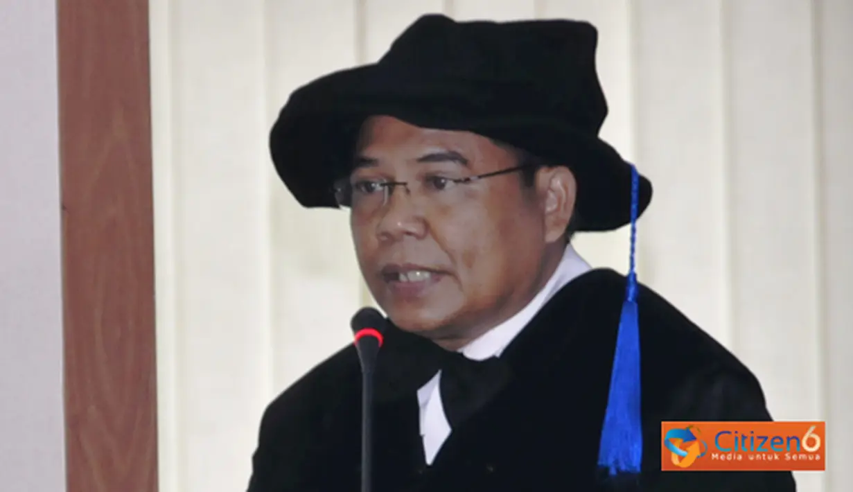 Citizen6, Jakarta: Pengukuhan Profesor Riset merupakan puncak karir jabatan fungsional pada jabatan fungsional Peneliti.Satu orang Profesor Riset baru yang dikukuhkan adalah Dr.Ir.Andi Akhmad Mustafa, M.P. (Pengirim: Efrimal Bahri)