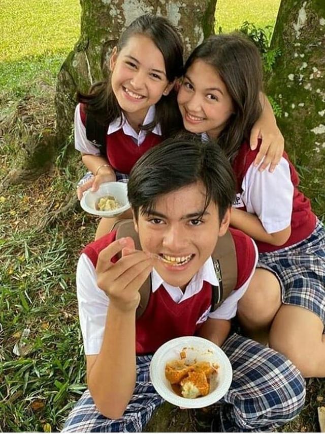 6 Potret Kebersamaan Sandrinna Michelle dan Saskia Chadwick, Akrab Banget