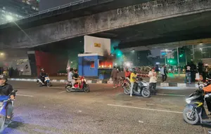 Pos Slipi Kembali Jadi Sasaran Massa, Polisi Tambah Personel BKO