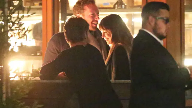 [Bintang] Dakota Johnson - Chris Martin