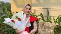Putri Cholillah Azza, lulusan Program Studi Komunikasi Universitas Pertamina (UPER) angkatan 2019. (Liputan6.com/ ist)