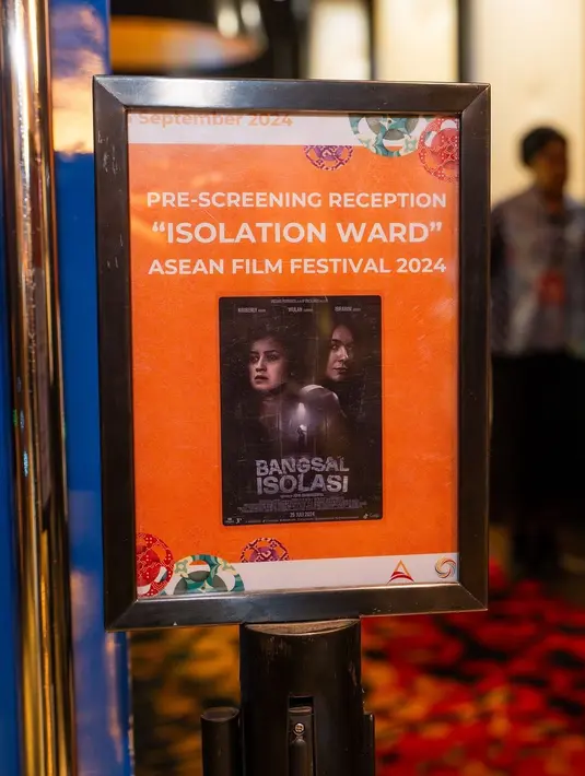 Film tersebut merupakan salah satu dari dua film yang terpilih untuk merepresentasikan Indonesia di ASEAN Film Festival 2024. Di samping itu, penampilan Kimberly Ryder saat menghadiri ajang bergengsi itu tak kalah mencuri perhatian. [@kimbrlyryder].