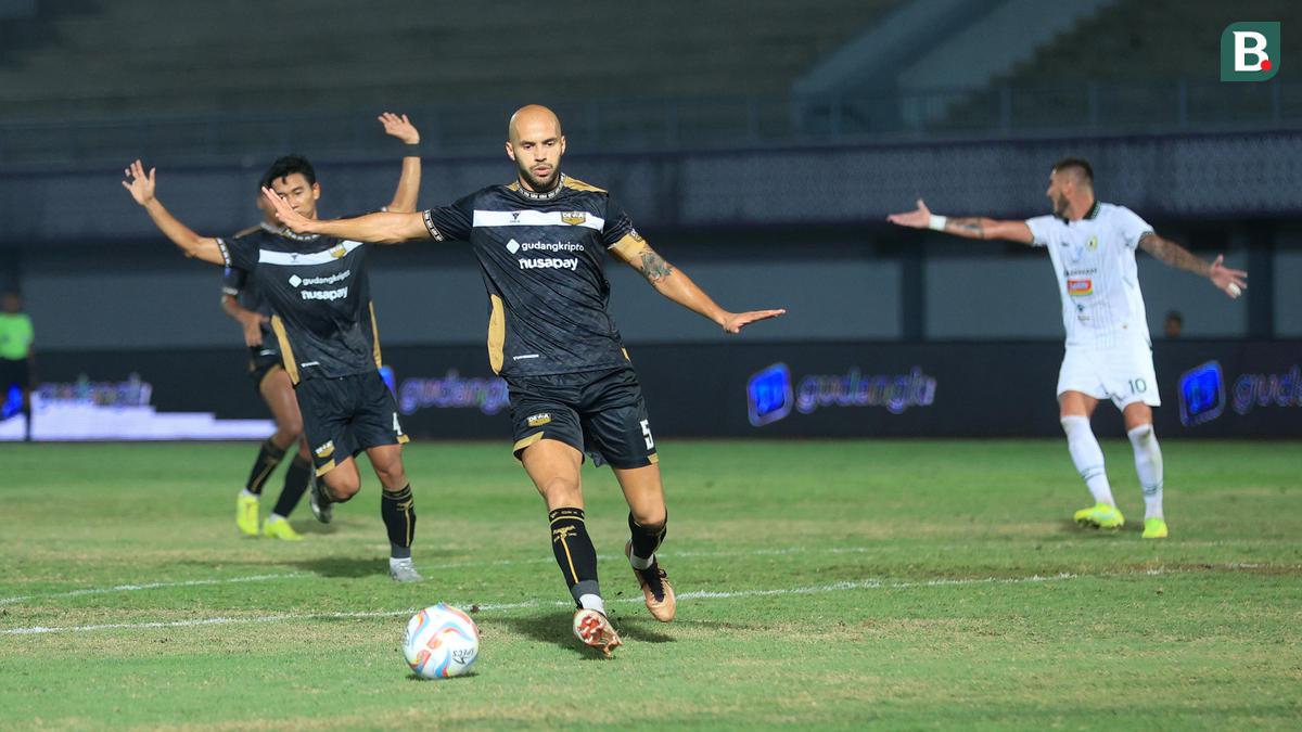 Risto Mitrevski Bertekad Bawa Persebaya Kalahkan Football West All Star di Australia