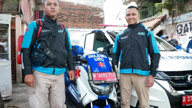 Tim layanan JakAmbulans