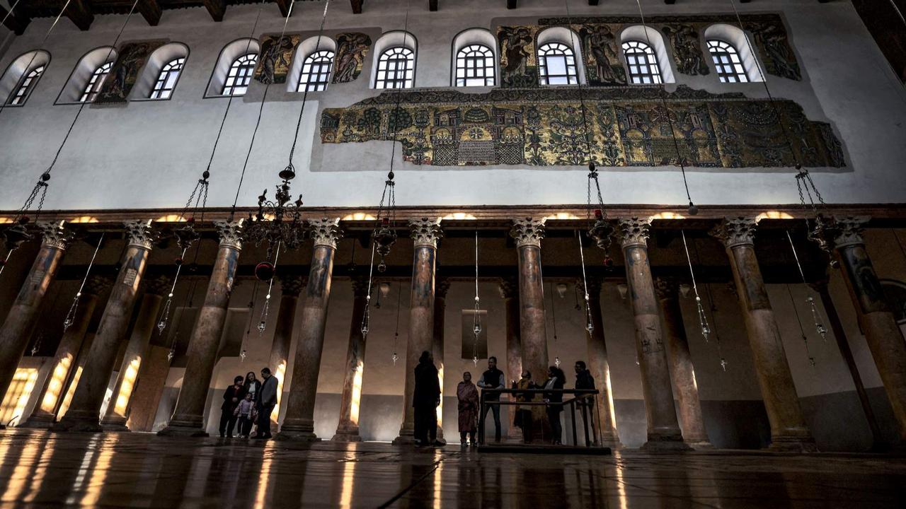 Tak ada ingar-bingar Natal di Gereja Kelahiran Yesus
