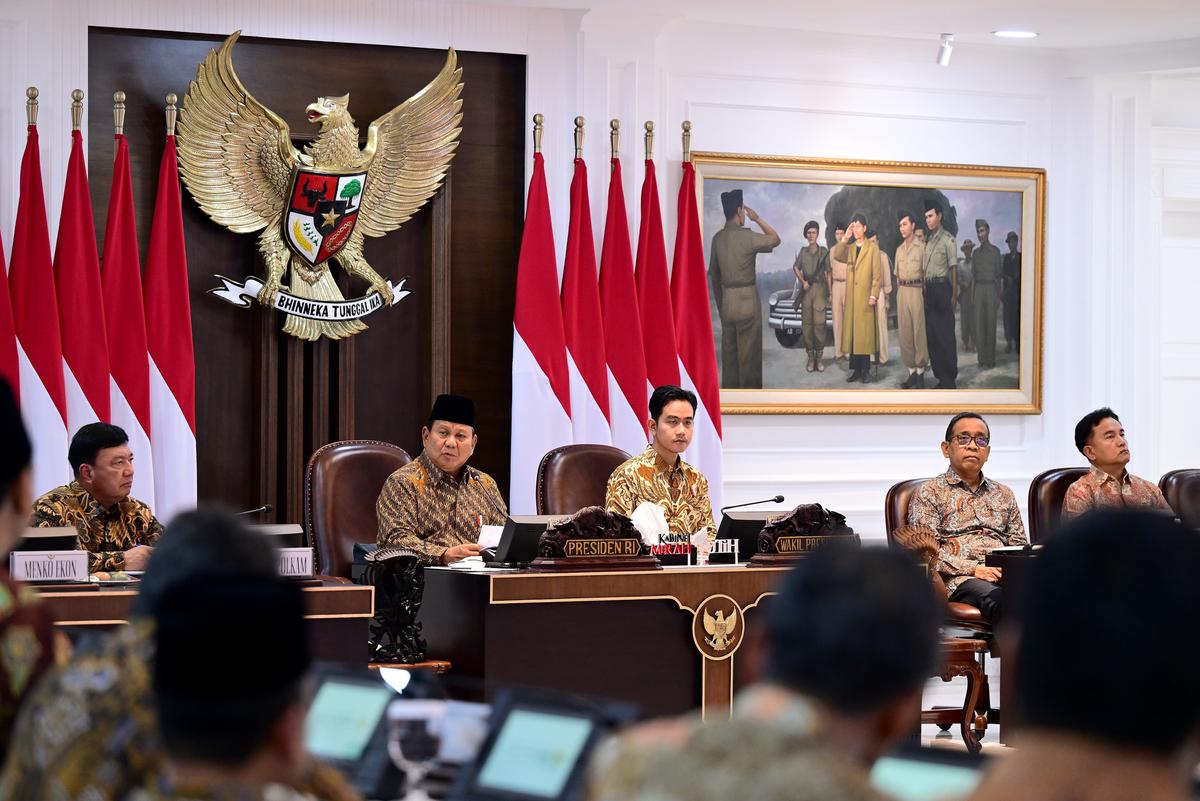 Prabowo-Gibran pimpin sidang kabinet perdana