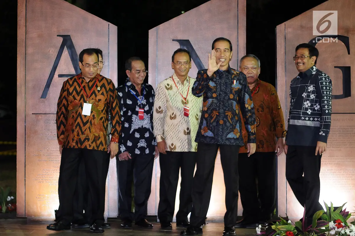 PHOTO: Presiden Jokowi Resmikan Simpang Susun Semanggi