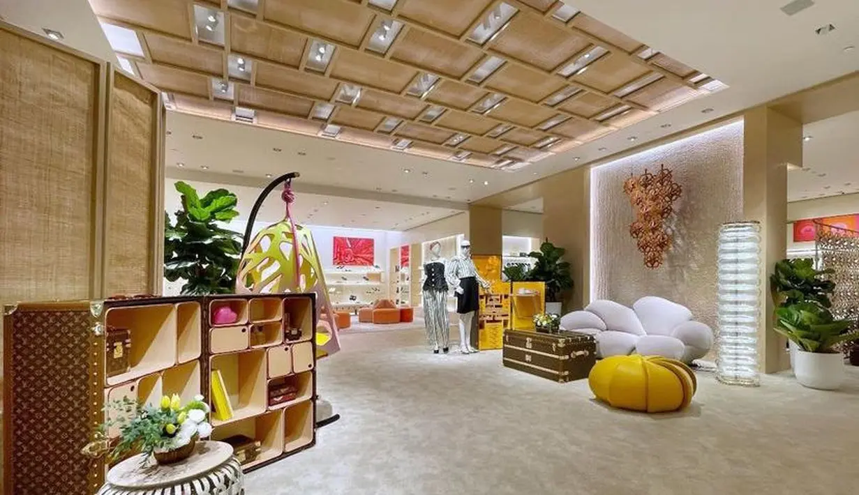 Louis Vuitton hadirkan Objets Nomades Collection Showcase di Jakarta. Louis Vuitton kembali mengundang desainer ternama dari seluruh dunia untuk menyuguhkan perabot eksperimental namun fungsional serta objek desain yang apik. Yuk kita jelajahi bersama koleksi furnitur dan objek yang terinspirasi dari segala serba-serbi perjalanan traveling. / Foto dok: Louis Vuitton.
