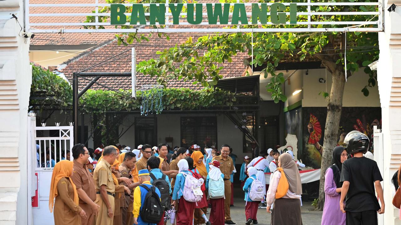 Bahagia dan Haru Warnai Hari Pertama MPLS di Banyuwangi, Ribuan Siswa Antusias Memulai Sekolah