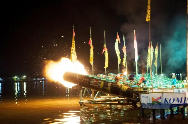 perang meriam karbit