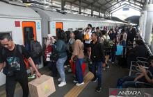 Arus Balik Lebaran 2026: Mobilitas Penumpang KAI Daop 8 Tetap Tinggi Jelang Akhir Libur