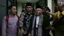 Bakal Calon Wakil Presiden RI Ma’ruf Amin tiba di kantor Pengurus Pusat Muhammadiyah di kawasan Menteng, Jakarta Pusat, Rabu (5/9). Kunjungan Ketua Majelis Ulama Indonesia nonaktif itu dalam rangka bersilaturahmi. (Merdeka.com/Imam Buhori)