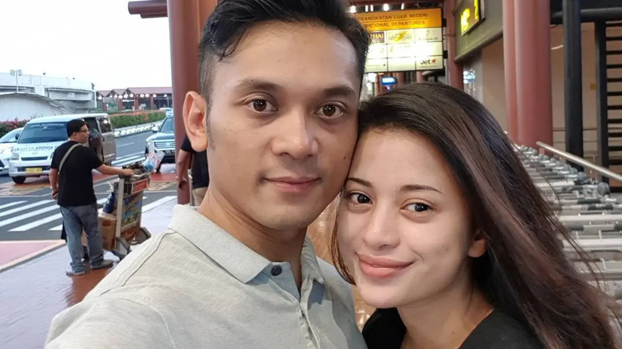 7 Potret Angie Virgin dan Suami yang Polisi Inggris,  Dapat Label Pahlawan dari Parlemen