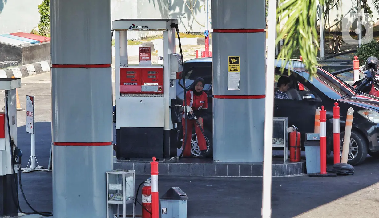 Pertamina akan bersiaga 24 jam untuk menjamin pasokan energi dan menjaga kelancaran distribusi energi agar periode Nataru berjalan lancar tanpa hambatan. (Liputan6.com/Angga Yuniar)