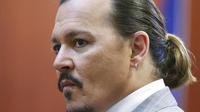 Johnny Depp dalam persidangan melawan Amber Heard. (Michael Reynolds/Pool Photo via AP)
