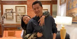 Taufik Hidayat dan Putrinya (Instagram/taufikhidayatofficial)