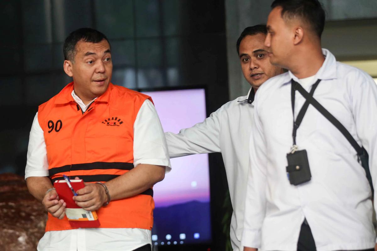FOTO: Silmy Karim Jalani Pemeriksaan Perdana Sebagai Tersangka Korupsi Imigrasi