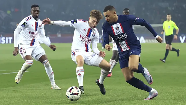 Foto: Mbappe dan Messi Tak Berkutik, PSG Tumbang saat Menjamu Lyon di Liga Prancis