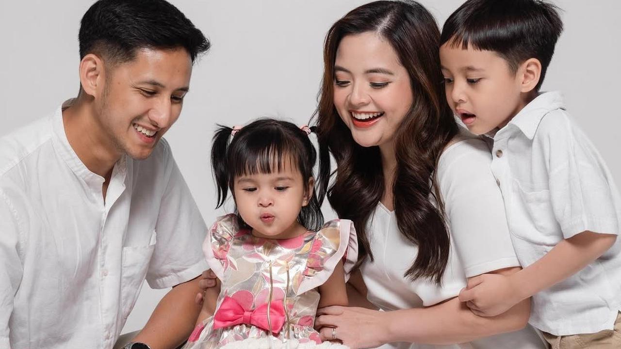 Pemotretan keluarga tasya kamila