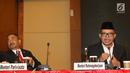 Menteri Pariwisata, Arief Yahya (kiri) bersama Menteri Ketenagakerjaan Hanif Dhakiri saat hadir dalam penyampaian Rencana Kerja Pemerintah dan Nota Keuangan serta RAPBN 2020 di Jakarta, Jumat (16/8/2019). Sejumlah menteri terkait hadir dalam penyampaian tersebut. (Liputan6.com/Helmi Fithriansyah)