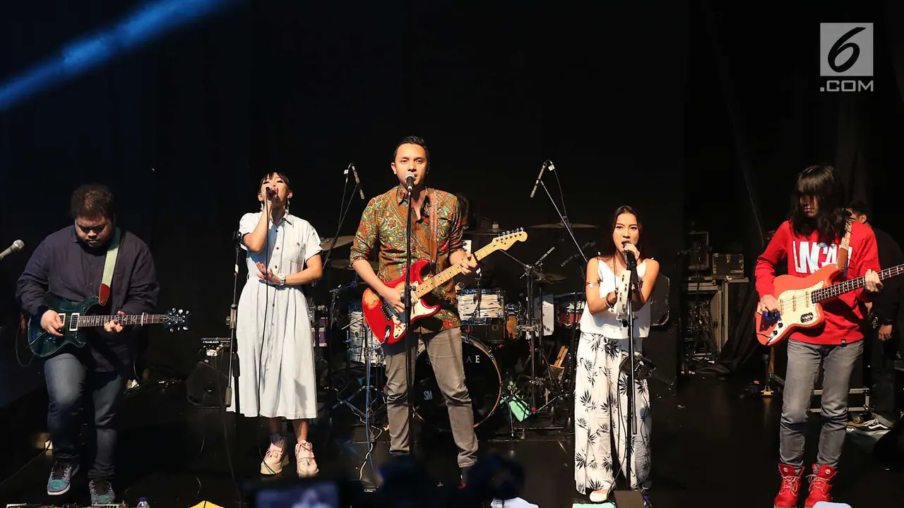 Penampilan Memukau Barasuara di XYZ Day 2018